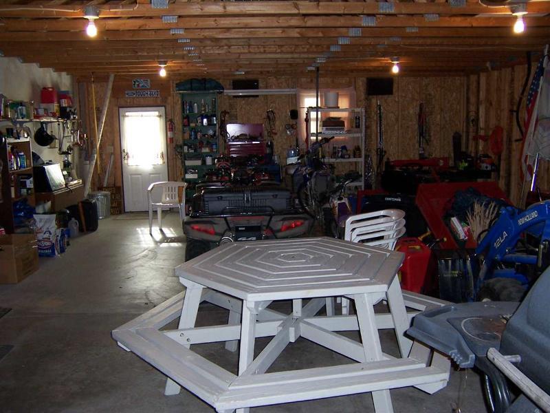 11270 South Grayling Road Roscommon, MI 48653 - Photo 11 of 16 Gallery Image 11