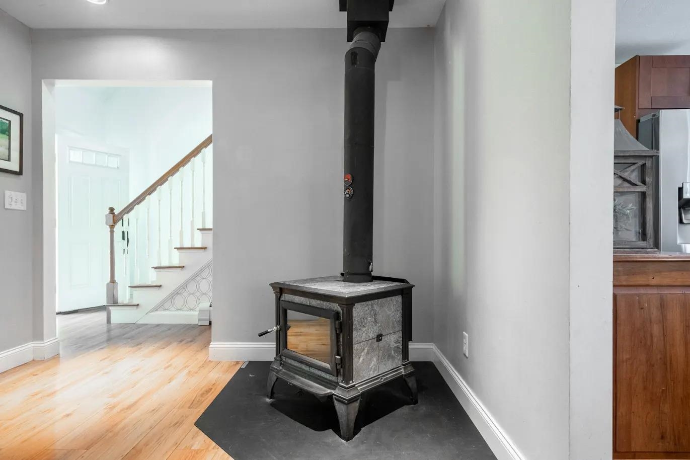 177 Reservoir Road Plymouth, NH 03264 - Photo 6 of 52