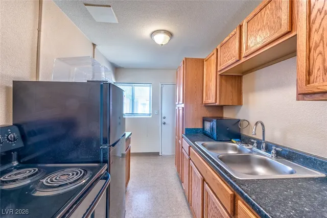 $800 | 210 North 10th Street, Unit 4, Las Vegas, NV 89101