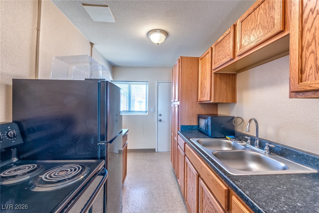 210 North 10th Street, Unit 4 Las Vegas, NV 89101 - Photo 7 of 14
