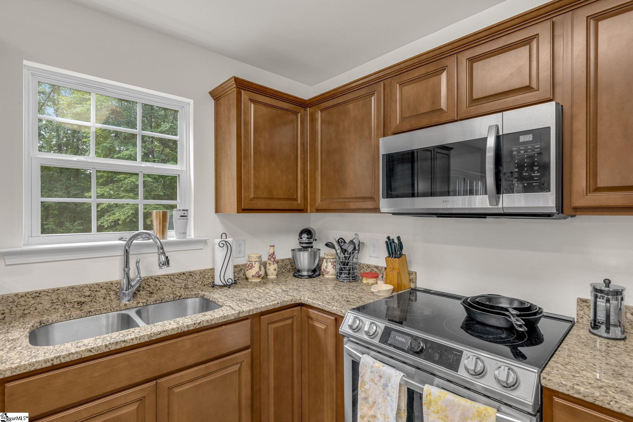 131 Tompkins Hl Lane Pickens, SC 29671 - Photo 14 of 38