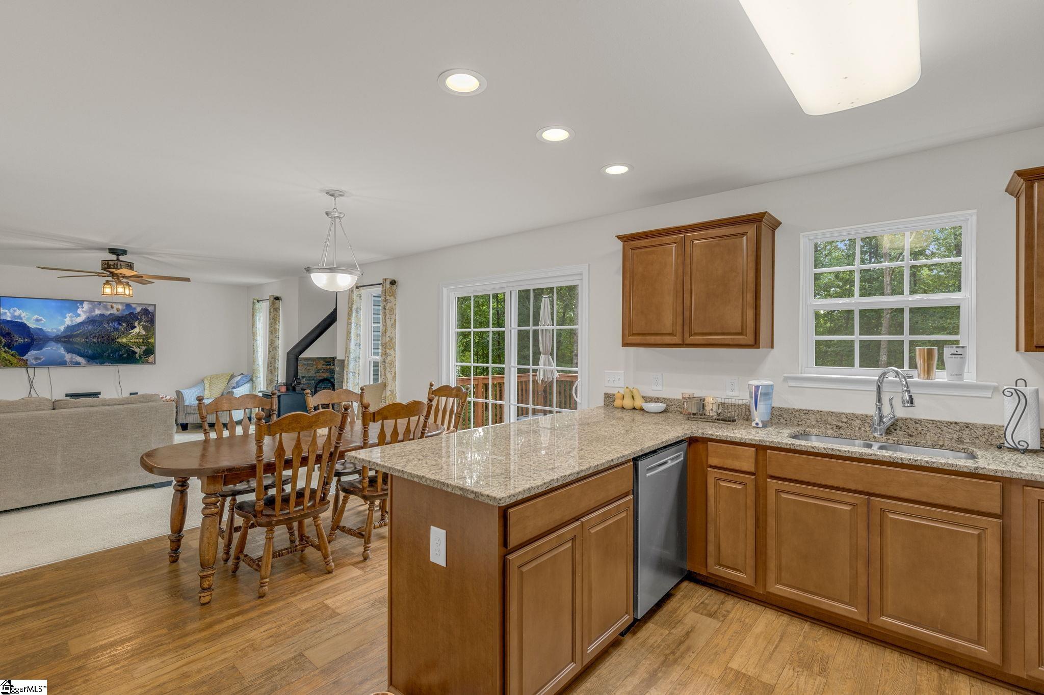 131 Tompkins Hl Lane Pickens, SC 29671 - Photo 15 of 38