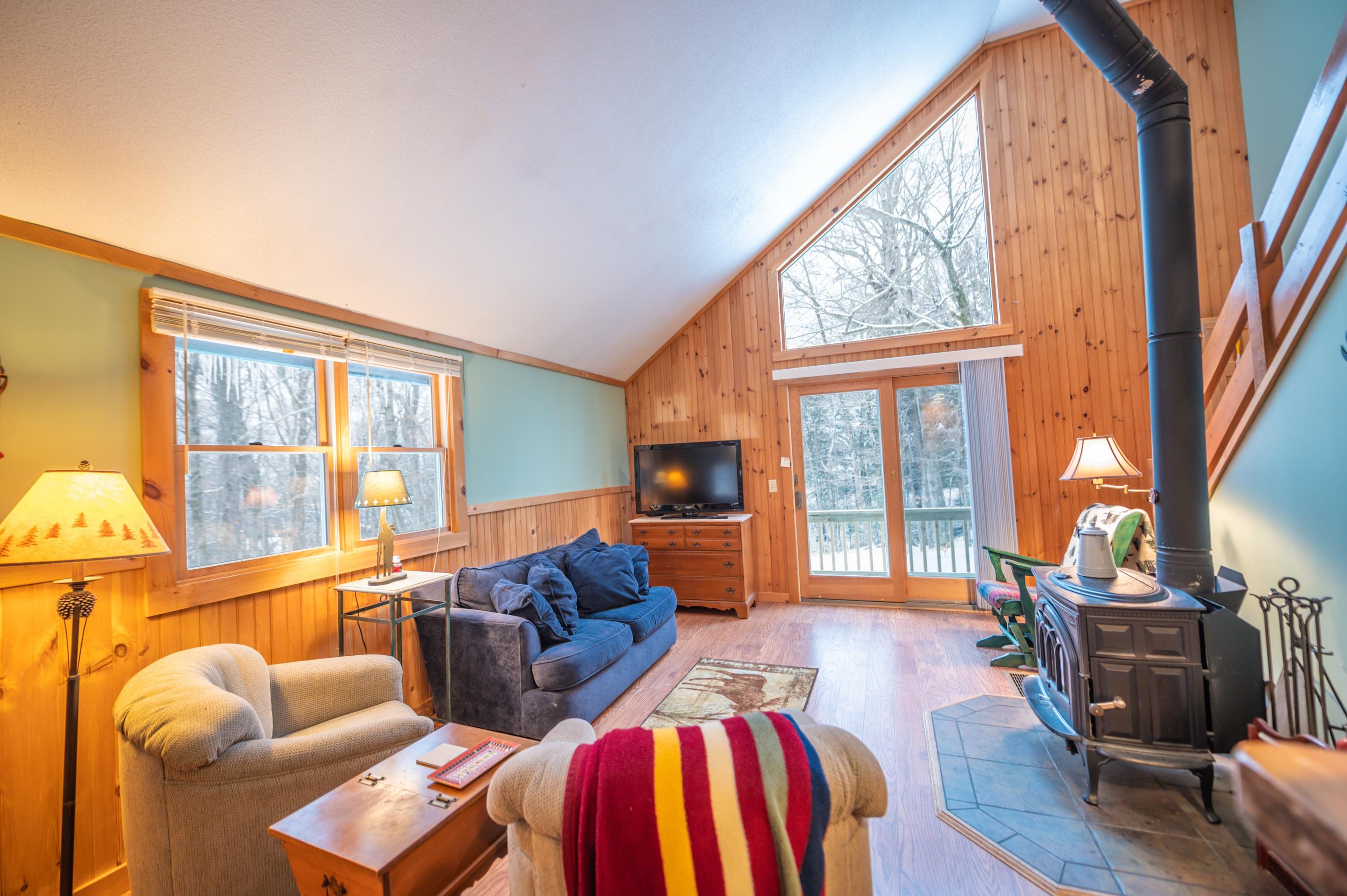8 Doe Run Road Wilmington, VT 05363 - Photo 2 of 36 Gallery Image 2