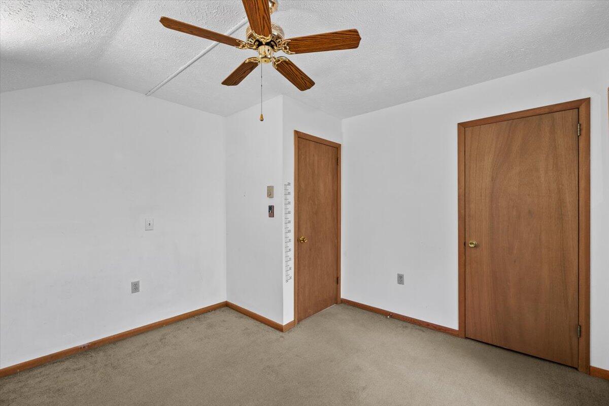 117 Manchester Drive Bushkill, PA 18324 - Photo 31 of 33 a view of an empty room