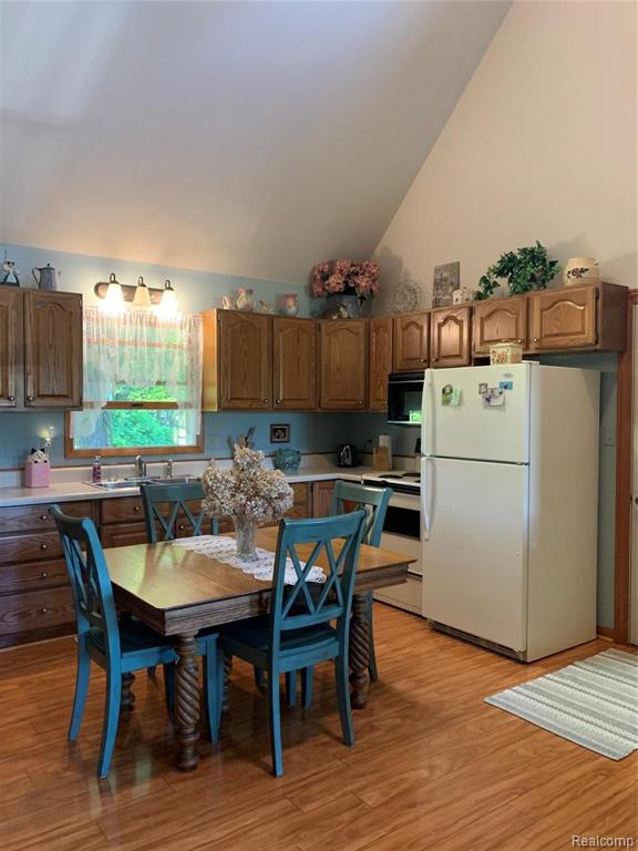 12311 Grafton Road Carleton, MI 48117 - Photo 19 of 36