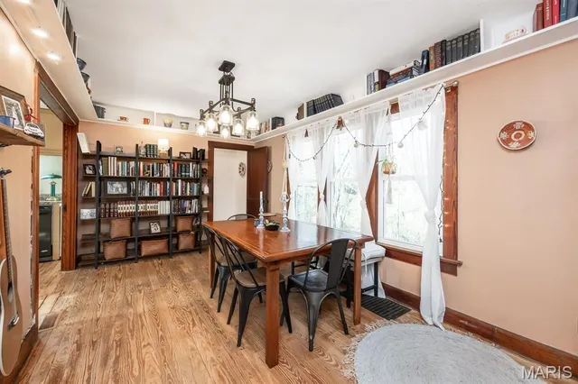 $129,900 | 1 Cedar Hill Street, Belleville, IL 62223