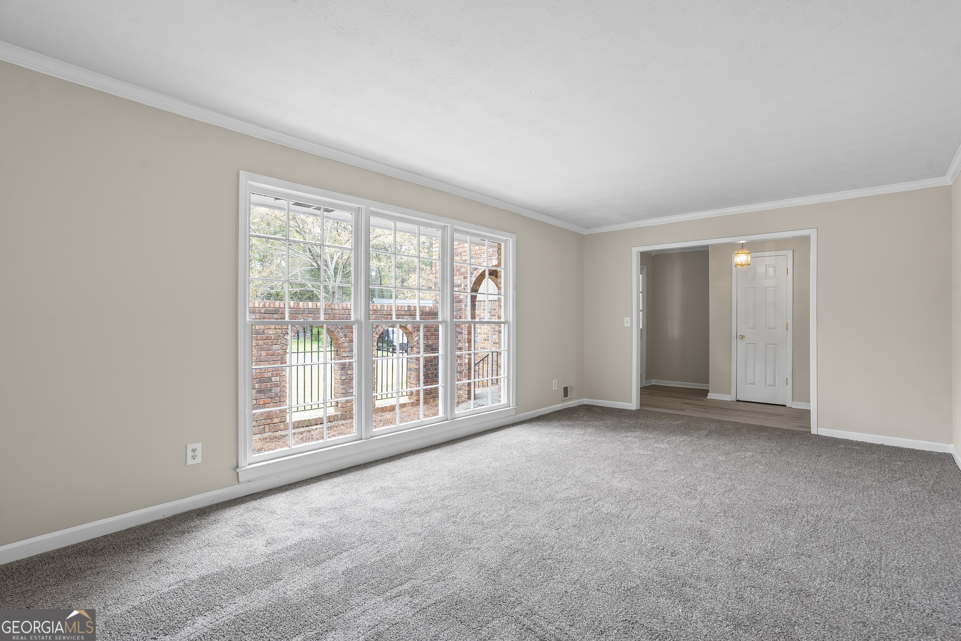 3219 Rondelay Drive Lithonia, GA 30038 - Photo 4 of 25
