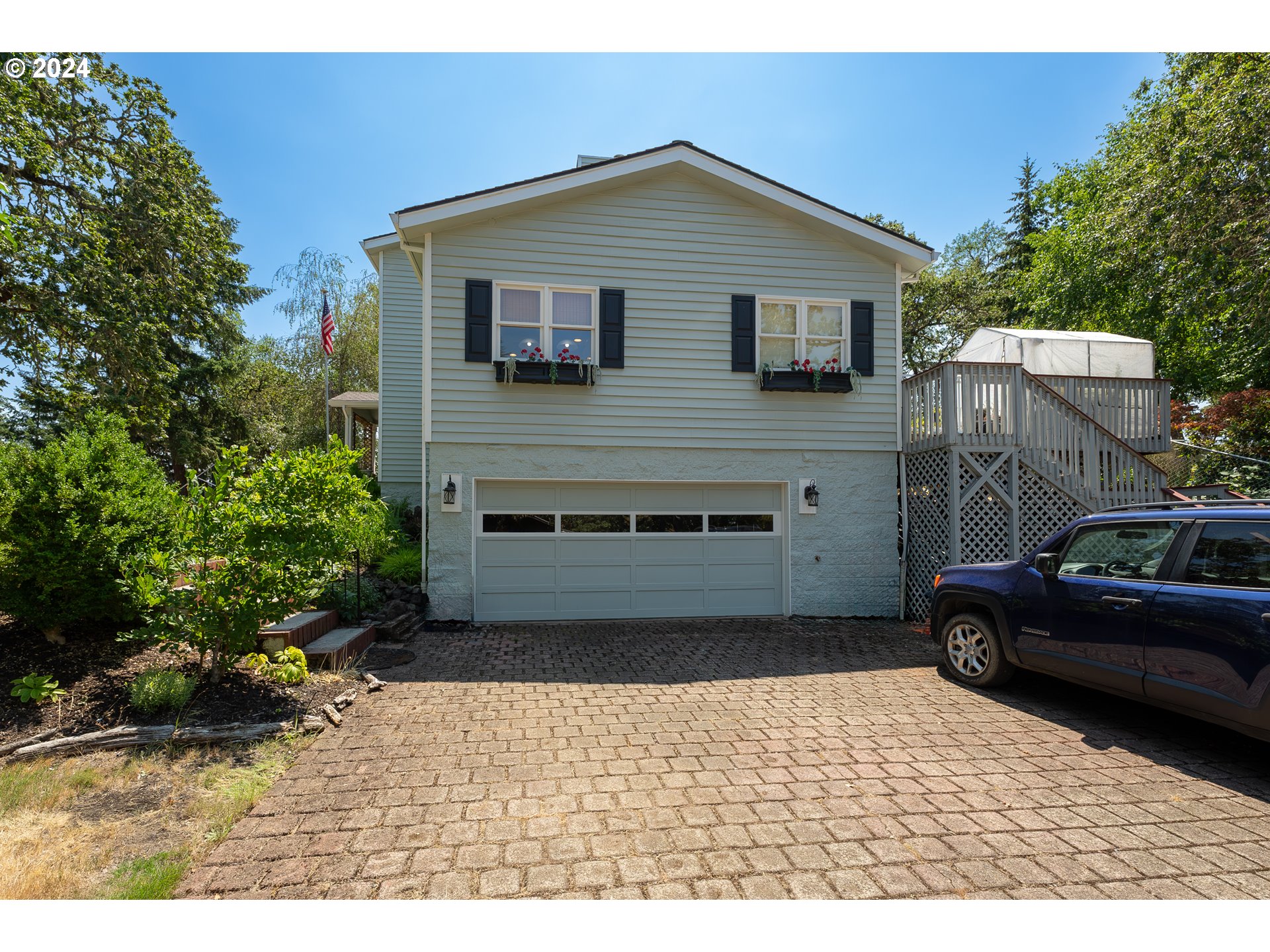 380 Southeast Summit Drive Roseburg, OR 97470 - Photo 29 of 33