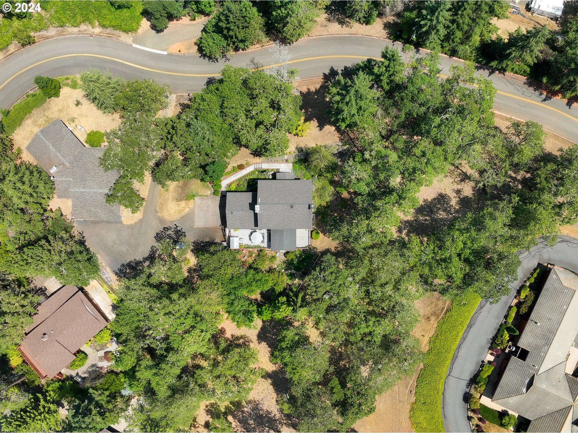 380 Southeast Summit Drive Roseburg, OR 97470 - Photo 30 of 33