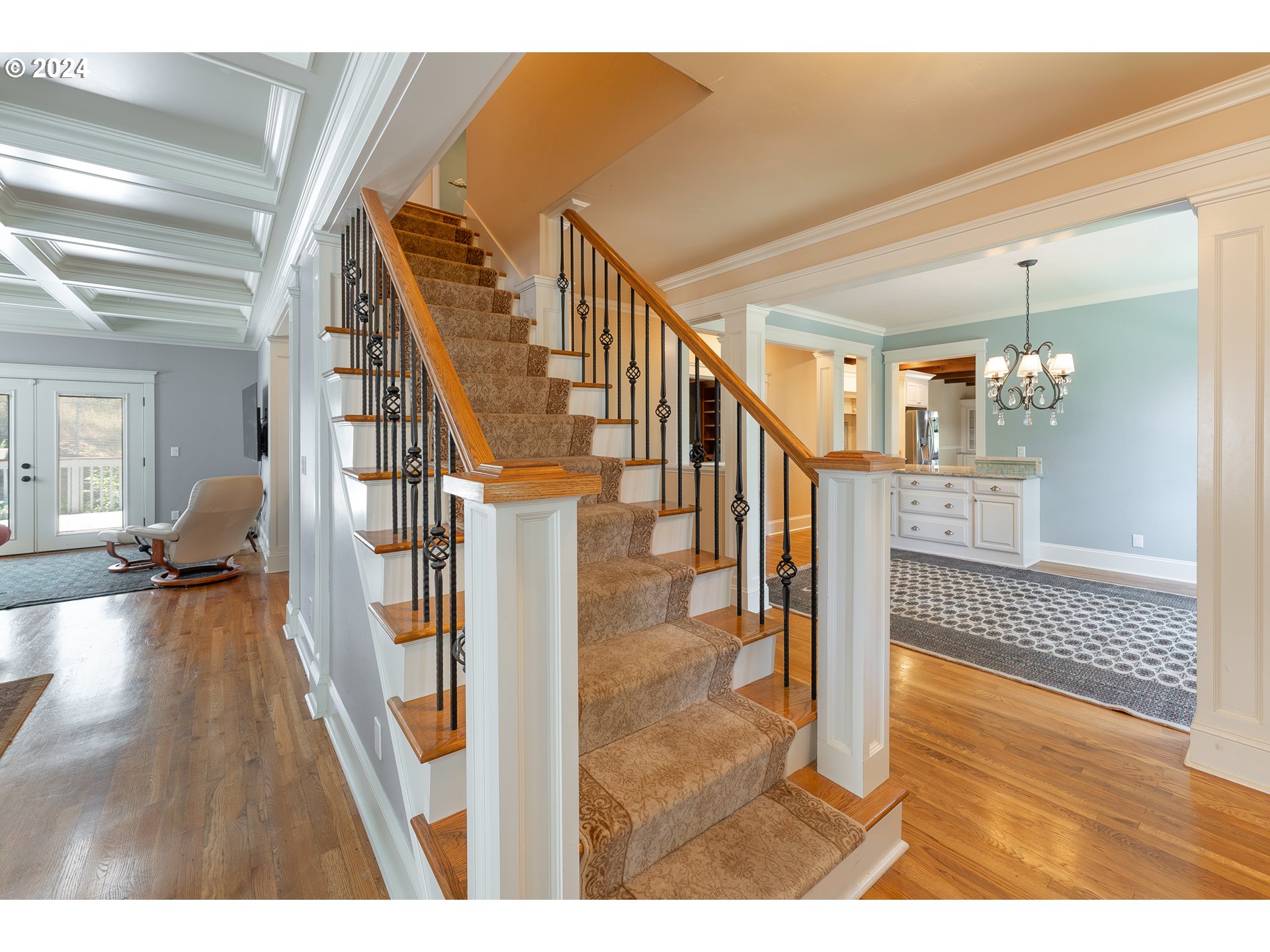 380 Southeast Summit Drive Roseburg, OR 97470 - Photo 3 of 33 Entrance/Foyer
