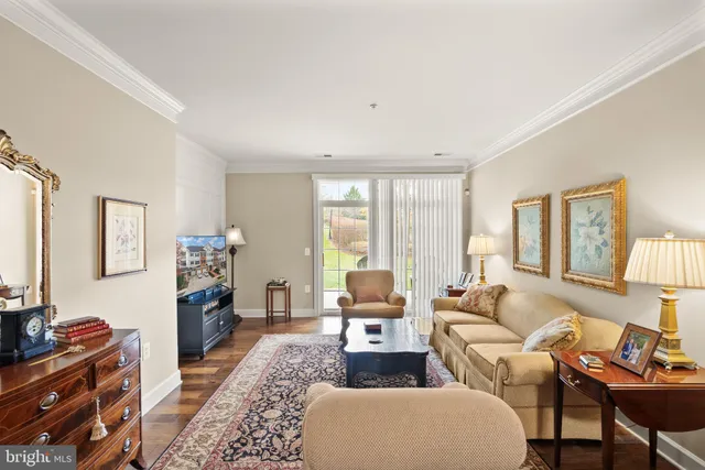 $464,900 | 15251 Royal Crest Drive, Unit 103, Haymarket, VA 20169