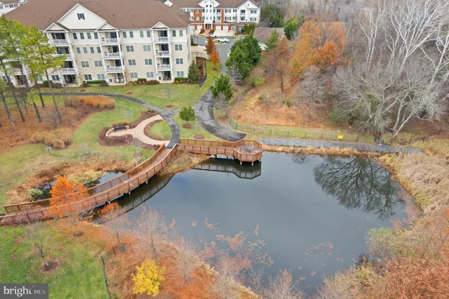 $464,900 | 15251 Royal Crest Drive, Unit 103, Haymarket, VA 20169
