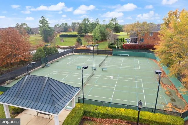 $464,900 | 15251 Royal Crest Drive, Unit 103, Haymarket, VA 20169