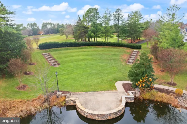 $464,900 | 15251 Royal Crest Drive, Unit 103, Haymarket, VA 20169