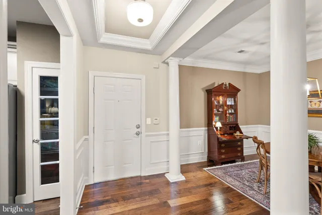 $464,900 | 15251 Royal Crest Drive, Unit 103, Haymarket, VA 20169