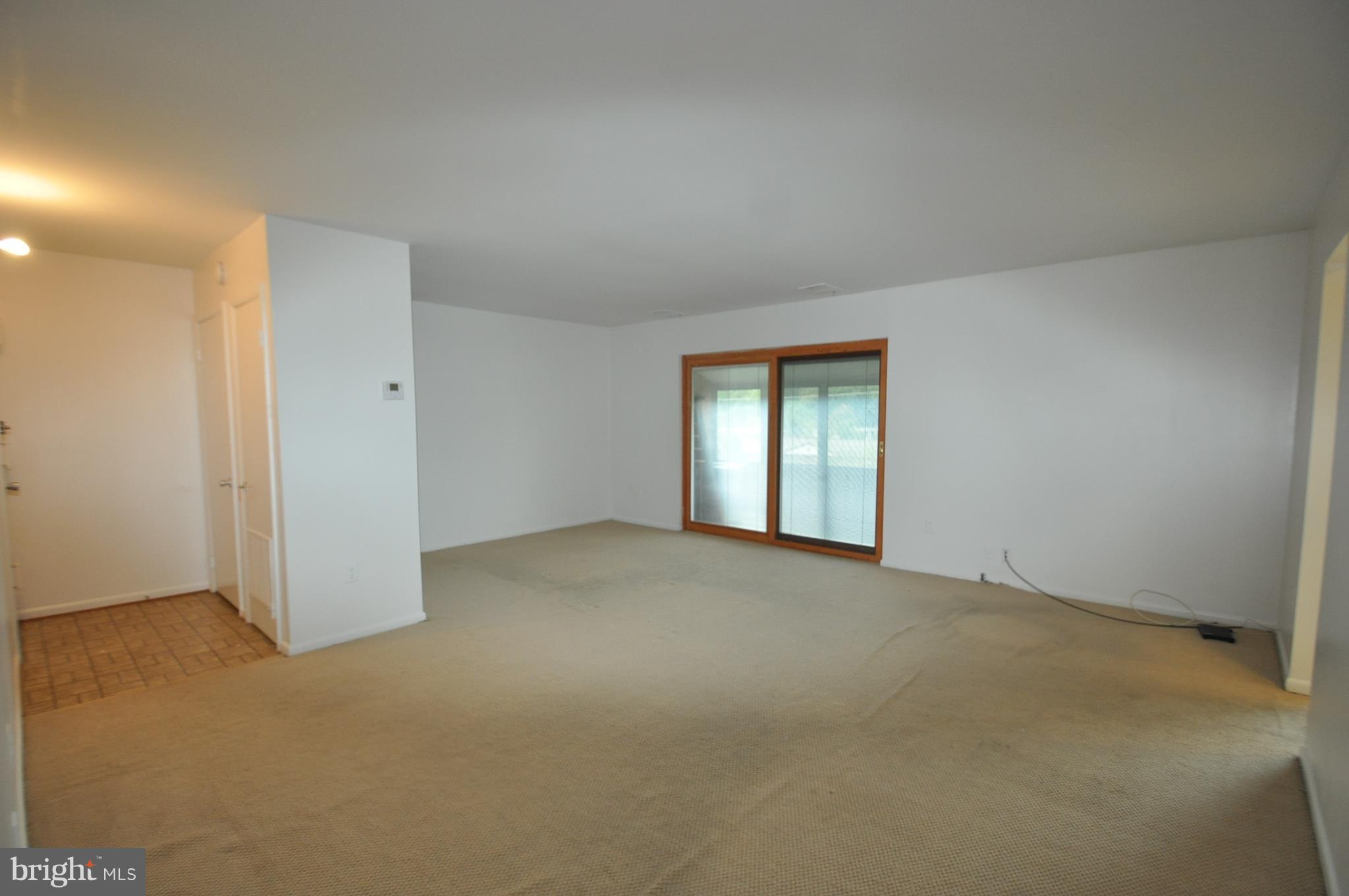 3350 Hewitt Avenue, Unit 302 Silver Spring, MD 20906 - Photo 6 of 12 Living Room/DINING ROOM COMBINATION