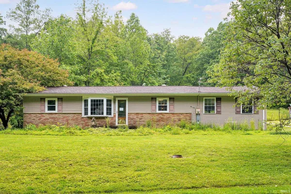 $284,900 | 3841 Old Farm Road, Springville, IN 47462