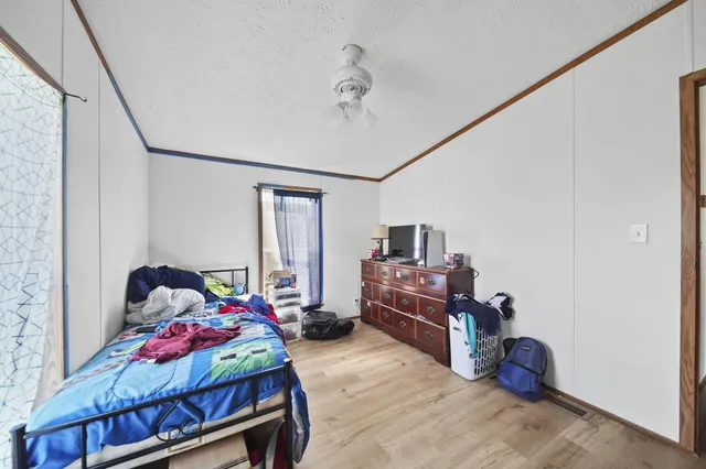 $74,900 | 243 Kirk, Adrian, MI 49221