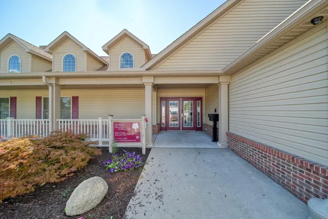 $74,900 | 243 Kirk, Adrian, MI 49221