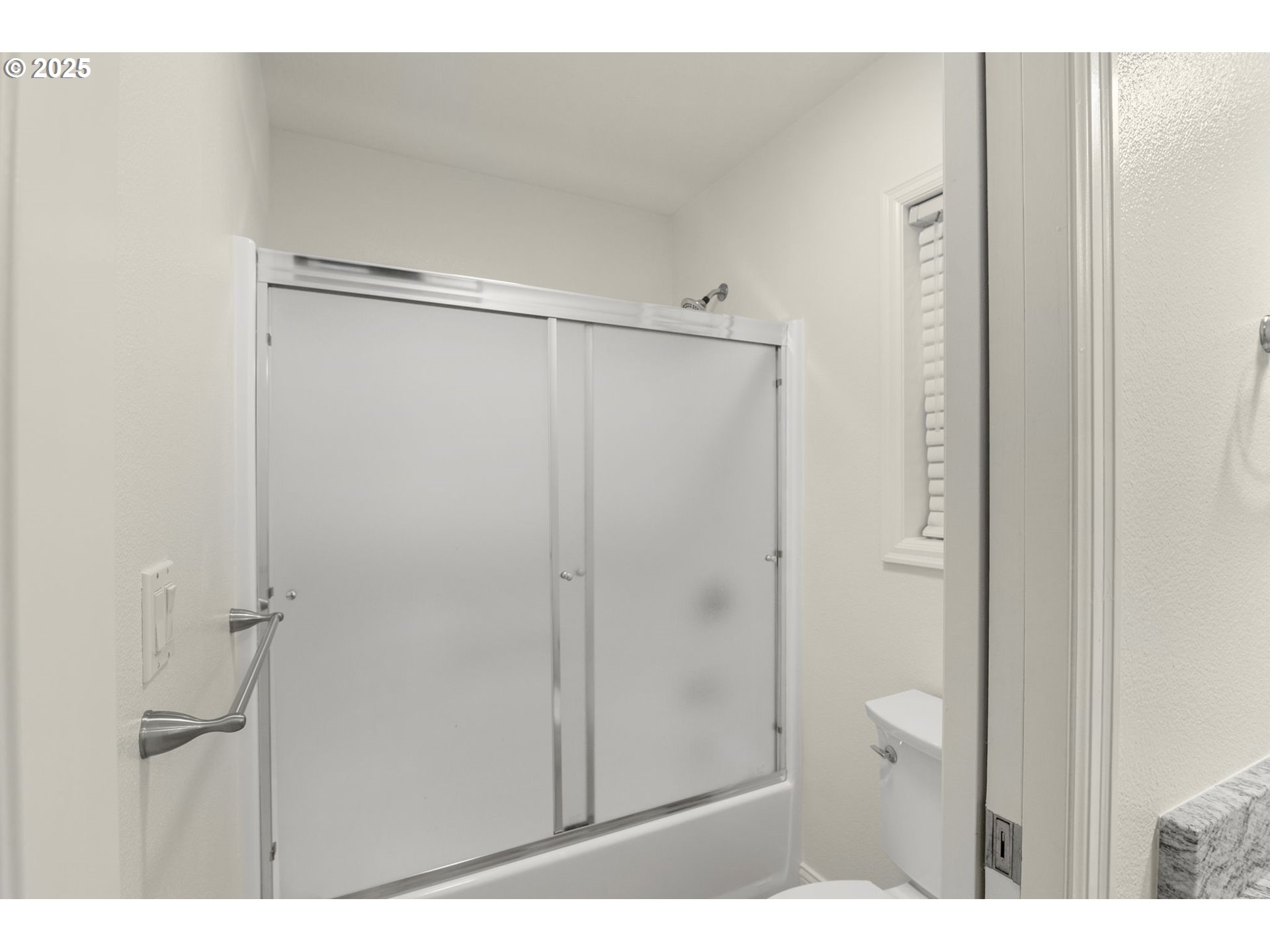 18568 Southwest Muirfield Street Beaverton, OR 97003 - Photo 16 of 24 Bathroom, Attached