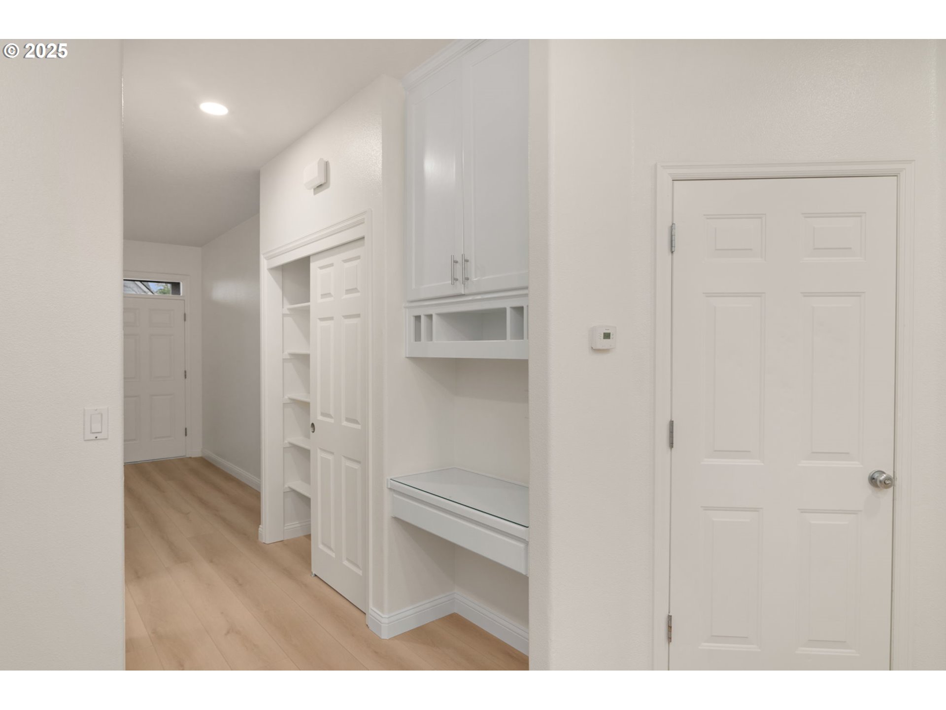 18568 Southwest Muirfield Street Beaverton, OR 97003 - Photo 4 of 24