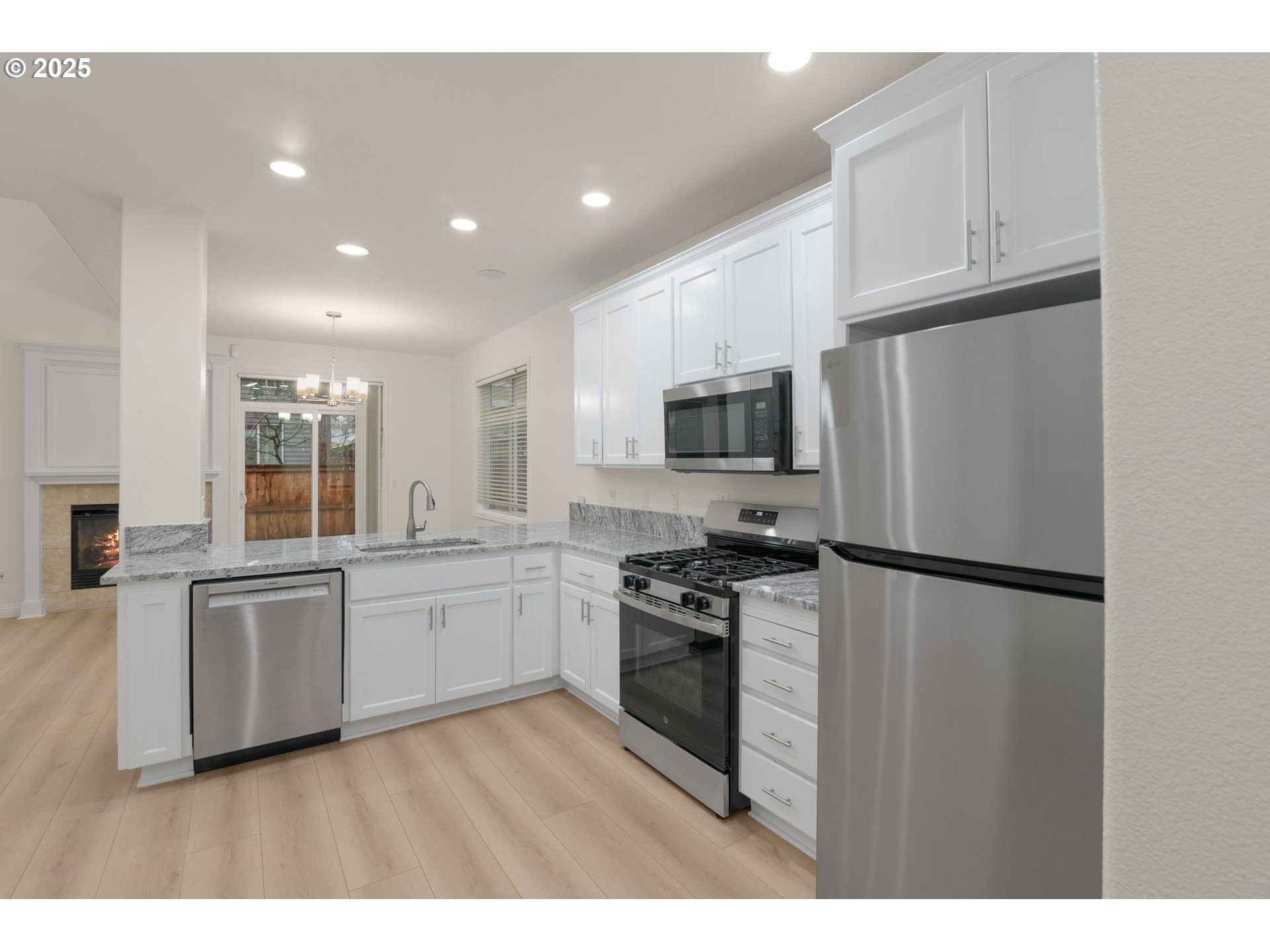 18568 Southwest Muirfield Street Beaverton, OR 97003 - Photo 6 of 24