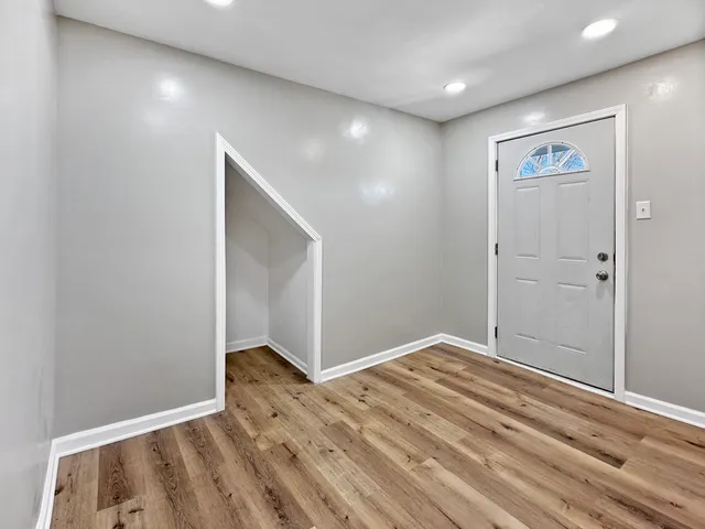 $1,100 | 3515 Morgan Street, Unit 2, Steger, IL 60475