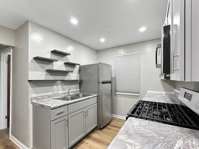 $1,100 | 3515 Morgan Street, Unit 2, Steger, IL 60475