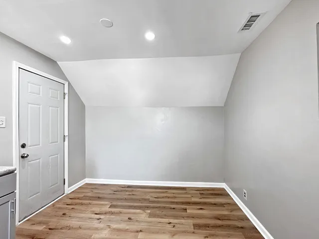 $1,100 | 3515 Morgan Street, Unit 2, Steger, IL 60475