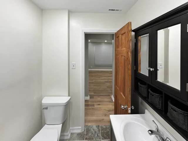 $1,100 | 3515 Morgan Street, Unit 2, Steger, IL 60475