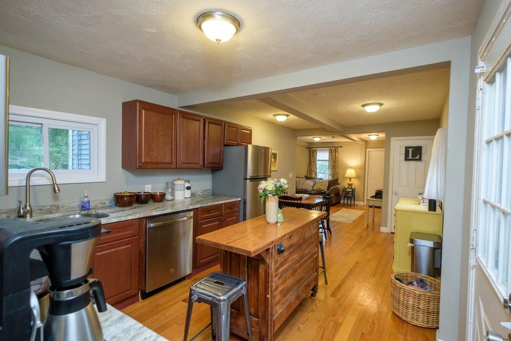 214 Totman Road Lowell, MA 01854 - Photo 14 of 31 Gallery Image 14