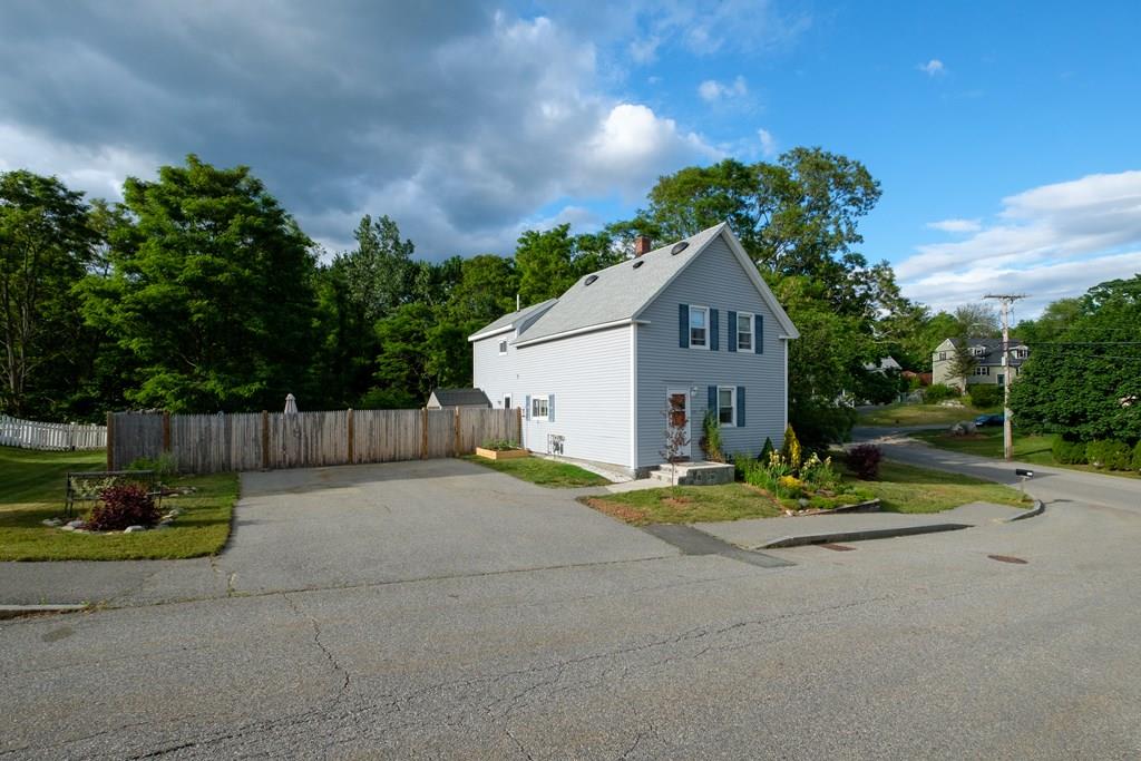 214 Totman Road Lowell, MA 01854 - Photo 3 of 31 Gallery Image 3