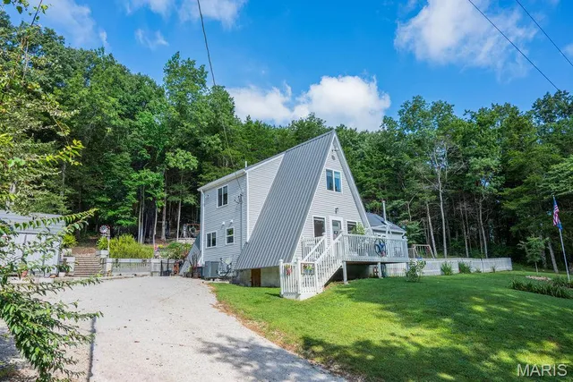 $315,000 | 19 Hermit Hollow Drive, Labadie, MO 63055