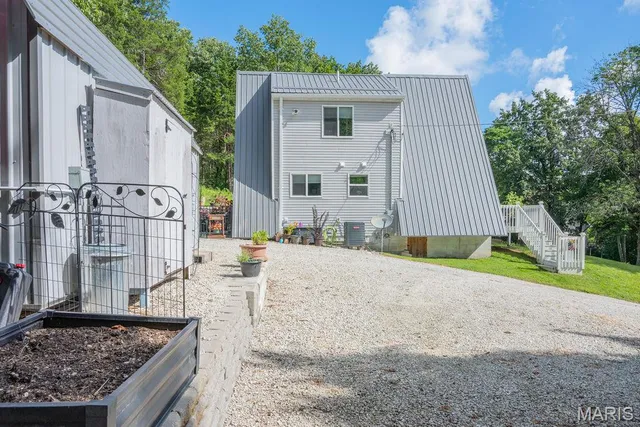 $315,000 | 19 Hermit Hollow Drive, Labadie, MO 63055