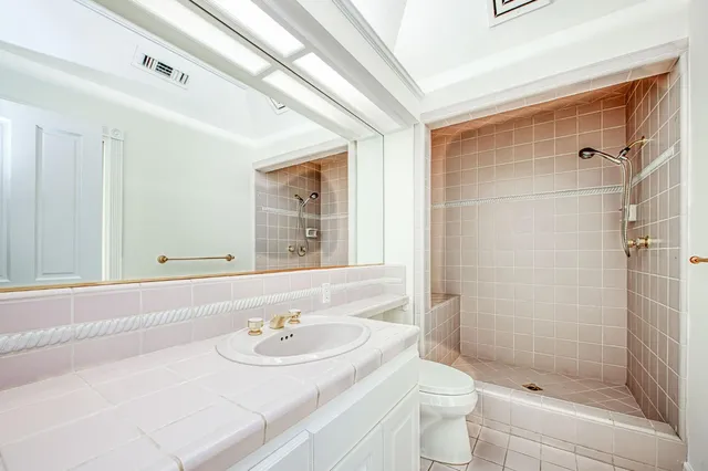 $2,450,000 | 2020 West Alluvial Avenue, Fresno, CA 93711