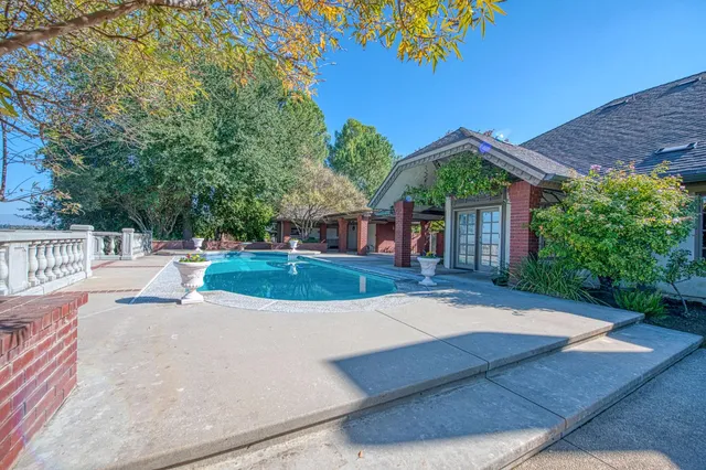 $2,450,000 | 2020 West Alluvial Avenue, Fresno, CA 93711