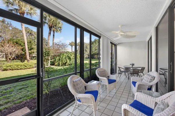 $395,000 | 14 Southeast Turtle Creek Drive, Unit B, Jupiter, FL 33469
