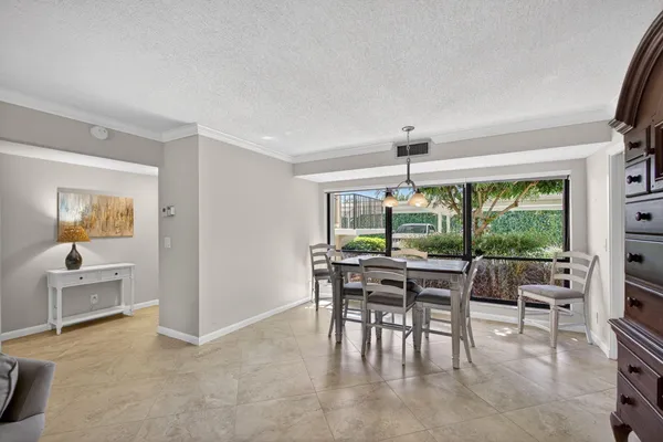 $395,000 | 14 Southeast Turtle Creek Drive, Unit B, Jupiter, FL 33469
