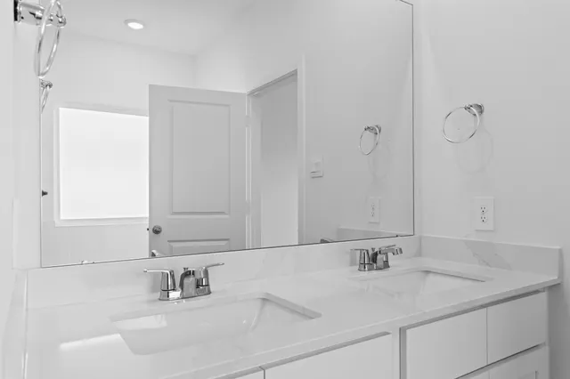 $273,990 | 237 Amy Street, Angleton, TX 77515