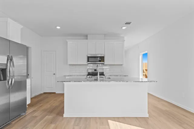 $273,990 | 237 Amy Street, Angleton, TX 77515