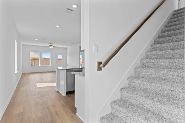 $273,990 | 237 Amy Street, Angleton, TX 77515