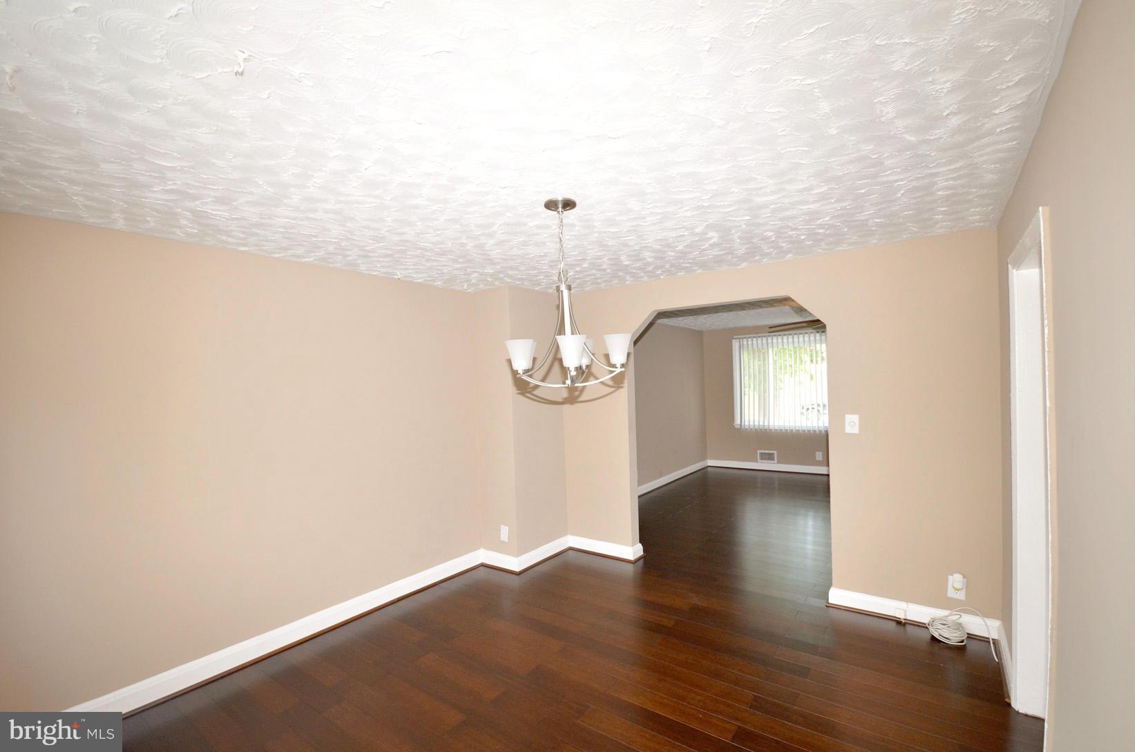 1007 Reverdy Road Baltimore, MD 21212 - Photo 8 of 30 Dining Room