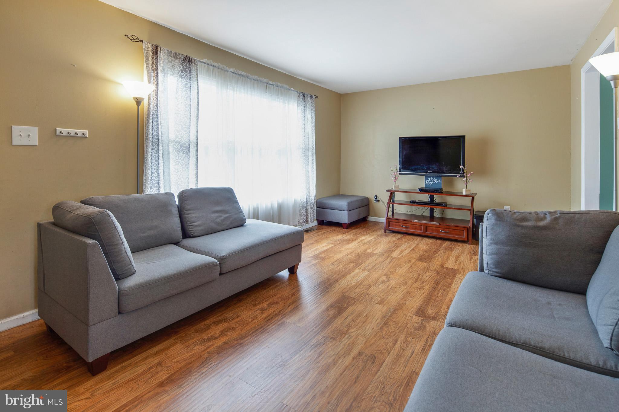 39 Winfield Road Sicklerville, NJ 08081 - Photo 7 of 31 Family Room