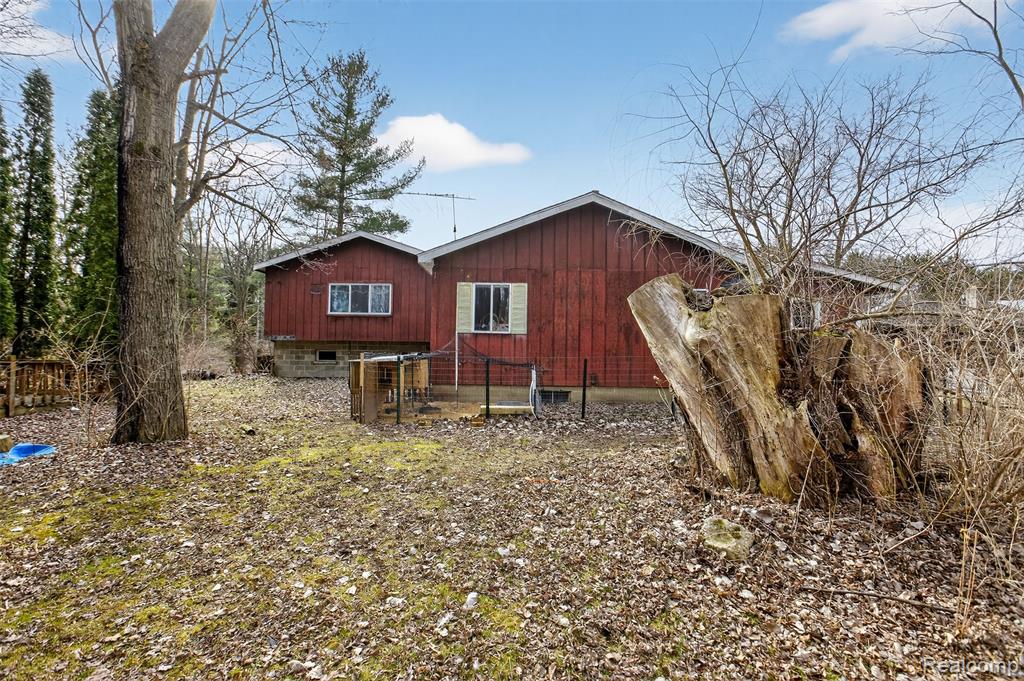 7651 Caine Road Millington, MI 48746 - Photo 12 of 22 Gallery Image 12