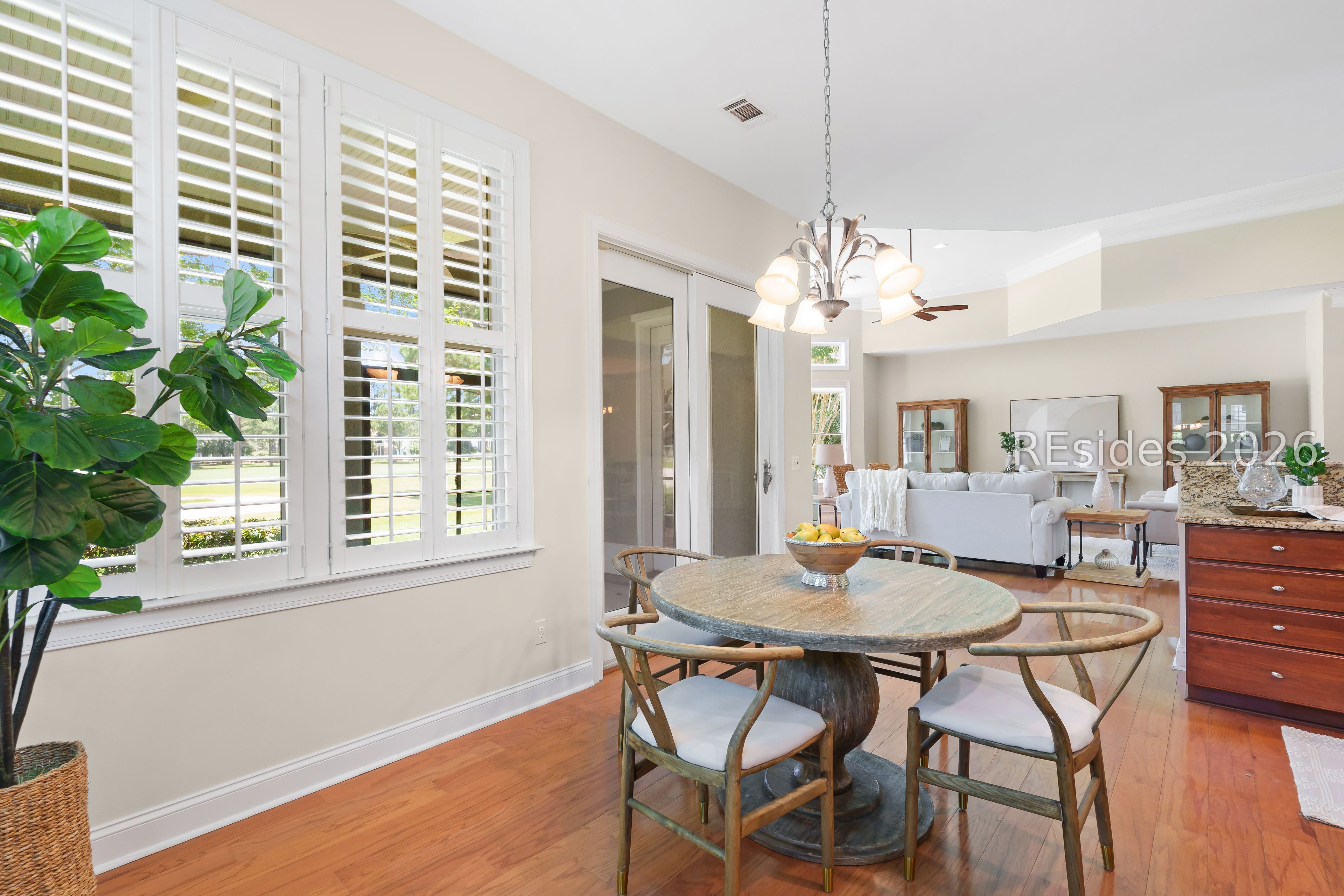 20 Chadbourne Street Bluffton, SC 29910 - Photo 9 of 29 Eat-in-kitchen area for casual dining
