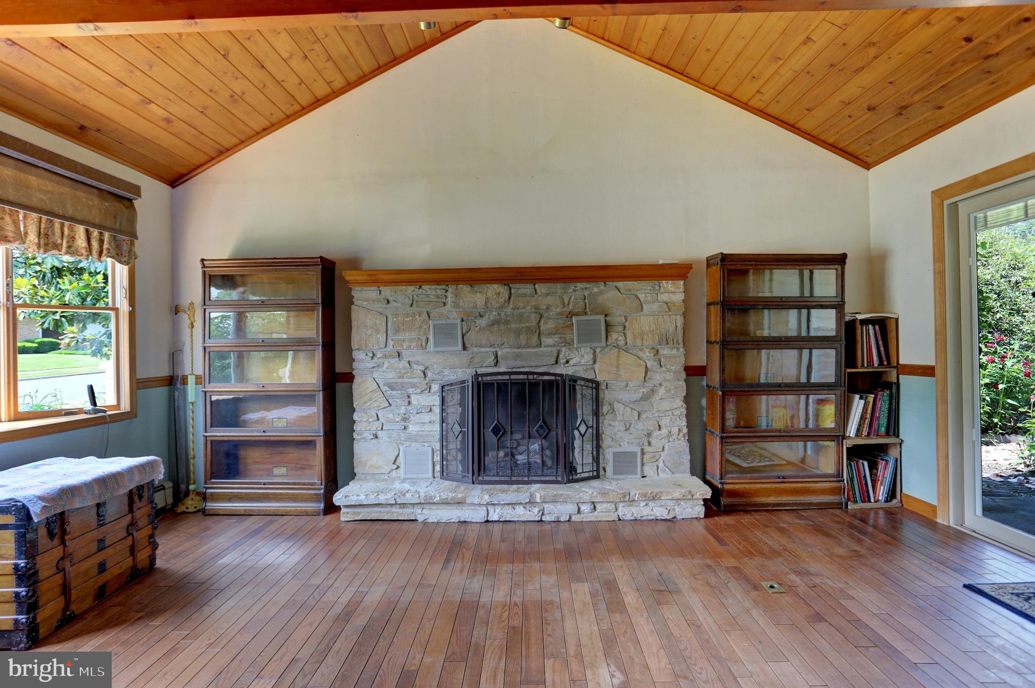 436 Berryhill Road Harrisburg, PA 17109 - Photo 6 of 21 Gallery Image 6