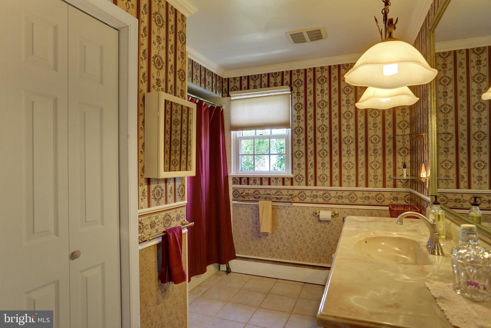 436 Berryhill Road Harrisburg, PA 17109 - Photo 9 of 21 Gallery Image 9