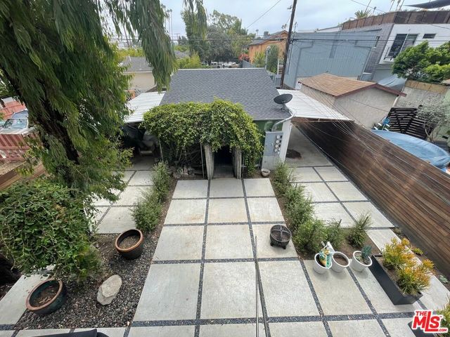 $2,995,000 | 560 Westminster Avenue, Venice, CA 90291