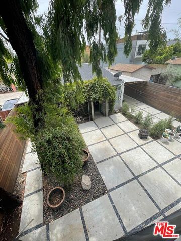 $2,995,000 | 560 Westminster Avenue, Venice, CA 90291