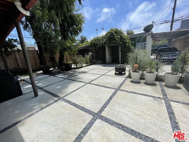 $2,995,000 | 560 Westminster Avenue, Venice, CA 90291